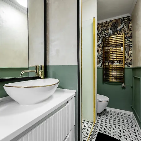 Luxusny Pri Nemocnici * 코시체